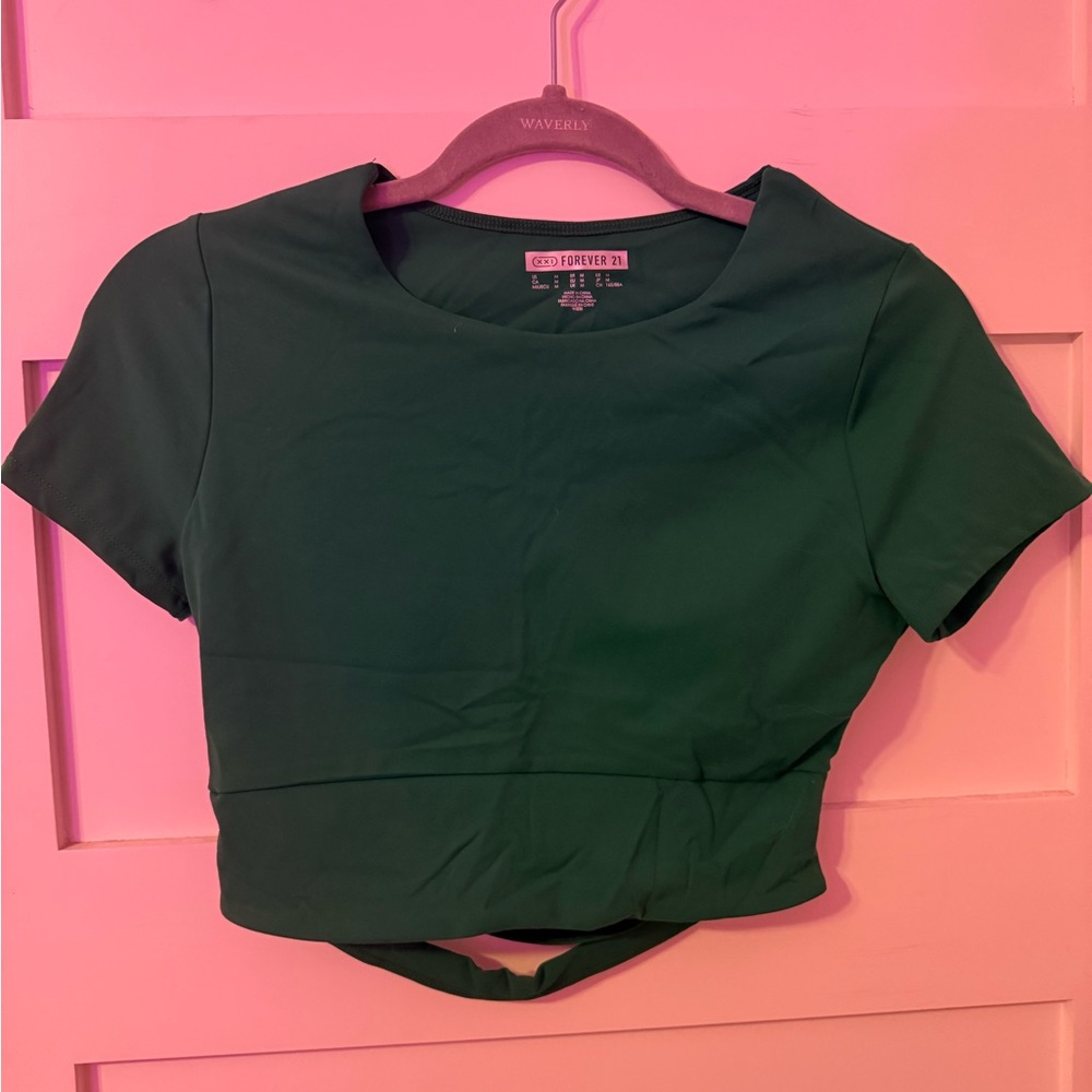 Forever 21 Dark Green Cropped Short Sleeve Top